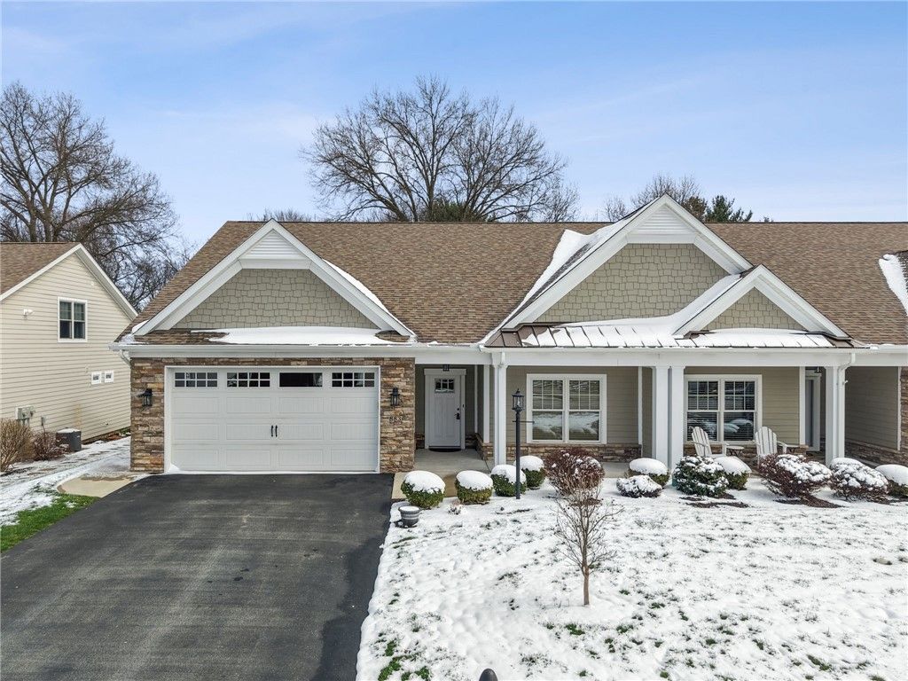883 Hearthstone Circle, Hempfield Twp, PA 15601