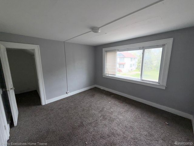 2569 Alter Road, Detroit, MI 48215