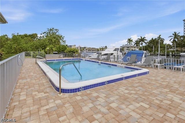 3371 N Key DR 105, North Fort Myers, FL 33903