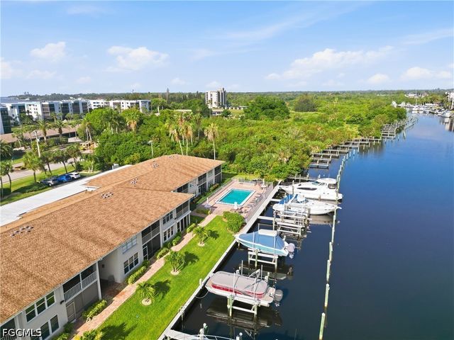 3371 N Key DR 105, North Fort Myers, FL 33903