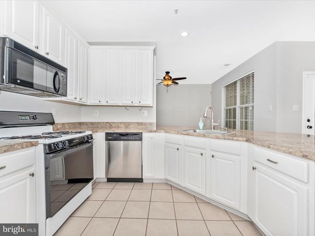 15613 EVERGLADE LN #G104, Bowie, MD 20716