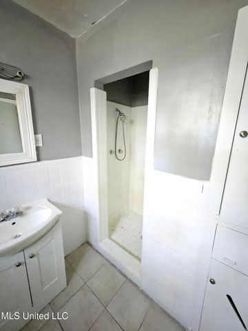 460 W Northside Drive, Jackson, MS 39206