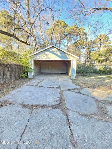 460 W Northside Drive, Jackson, MS 39206