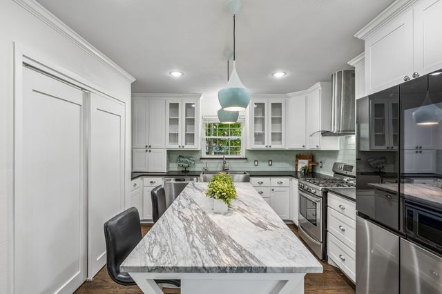 9809 Lanshire Drive, Dallas, TX 75238