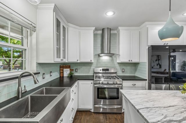 9809 Lanshire Drive, Dallas, TX 75238