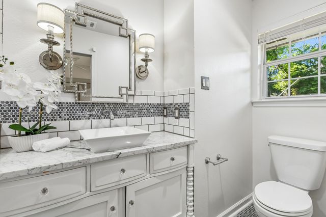 9809 Lanshire Drive, Dallas, TX 75238