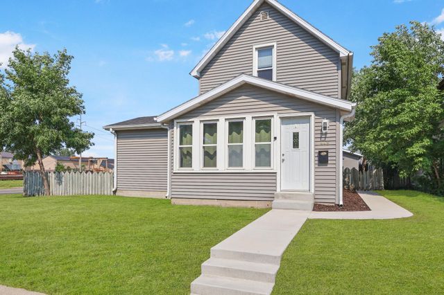 448 23rd Avenue N, Saint Cloud, MN 56303