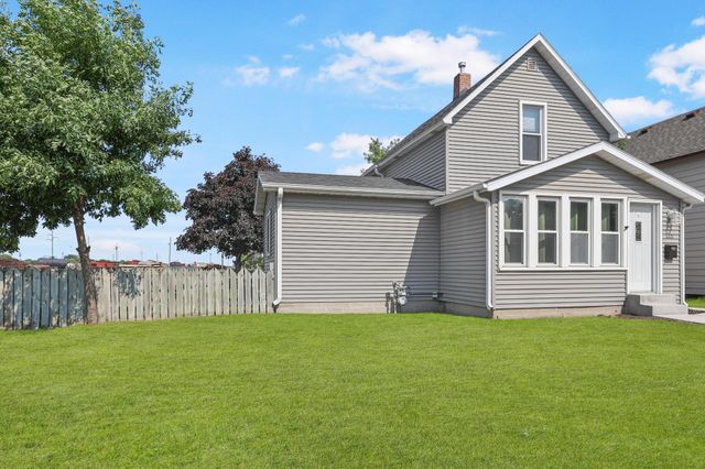 448 23rd Avenue N, Saint Cloud, MN 56303