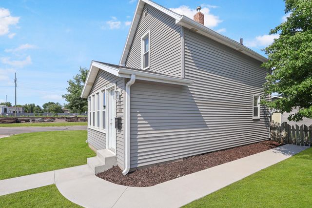 448 23rd Avenue N, Saint Cloud, MN 56303