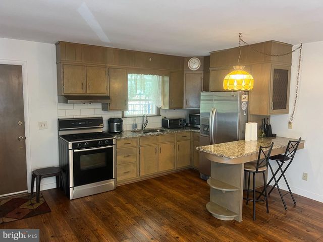410 FRIEDENSBURG RD, Reading, PA 19606