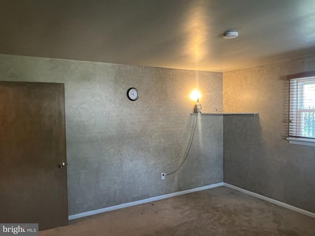 410 FRIEDENSBURG RD, Reading, PA 19606