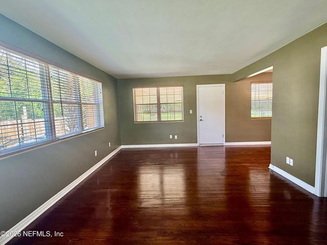5530 HYDE GROVE Avenue, Jacksonville, FL 32210