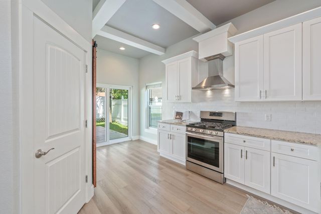 401 Hideaway Lane, Niceville, FL 32578