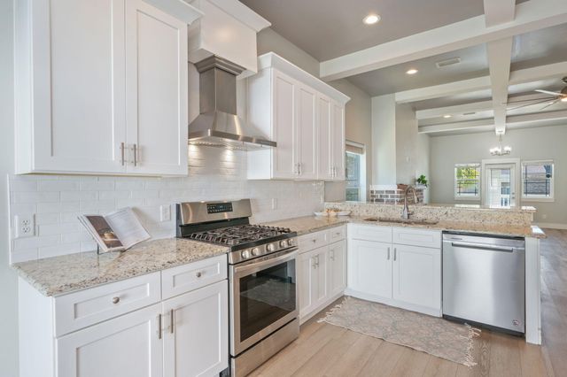 401 Hideaway Lane, Niceville, FL 32578