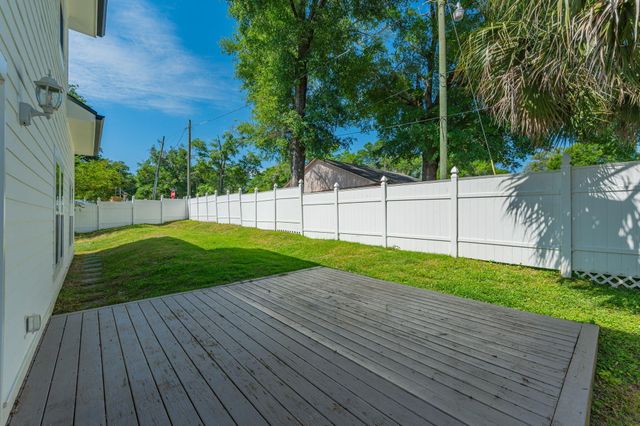 401 Hideaway Lane, Niceville, FL 32578