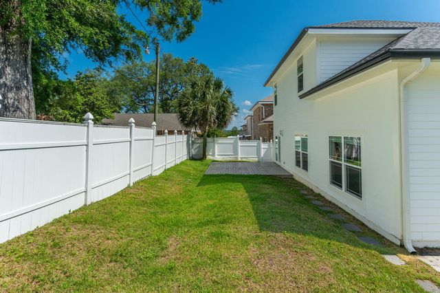 401 Hideaway Lane, Niceville, FL 32578