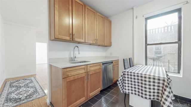 9752 75th Street B41, Ozone Park, NY 11416