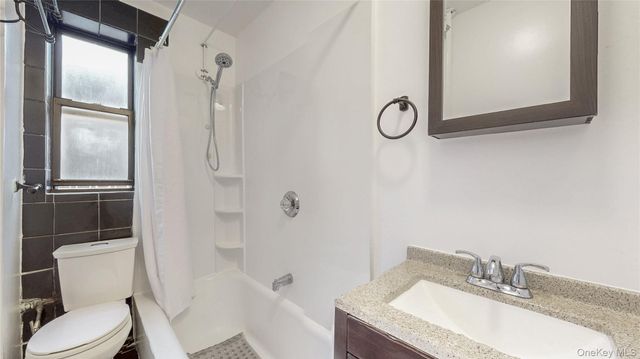 9752 75th Street B41, Ozone Park, NY 11416