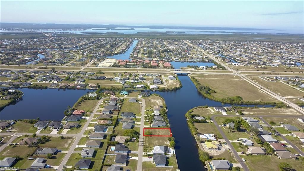 2905 SW 2nd TER, CAPE CORAL, FL 33991 — exterior