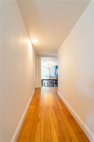 7 Boss Court, Newport, RI 02840