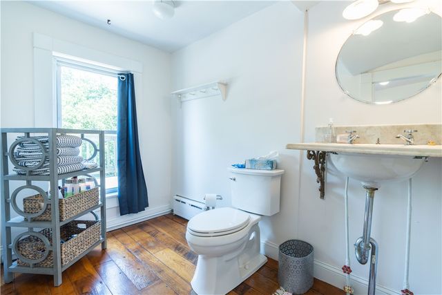 7 Boss Court, Newport, RI 02840