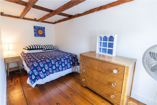 7 Boss Court, Newport, RI 02840