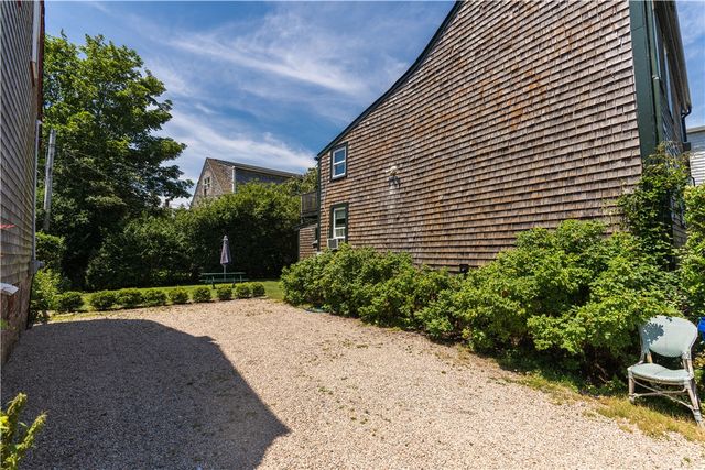 7 Boss Court, Newport, RI 02840