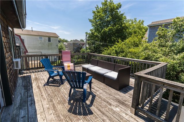 7 Boss Court, Newport, RI 02840