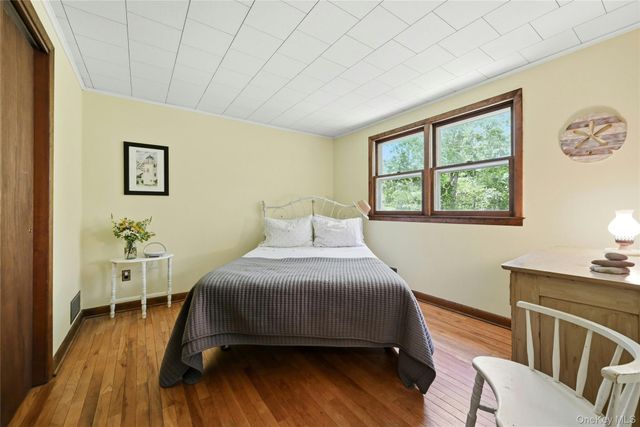 230 Booth Road, Southold, NY 11971