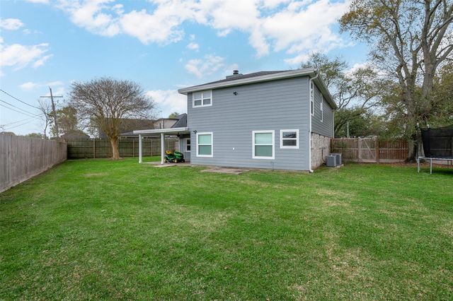 2209 Patricia Lane, Port Neches, TX 77651