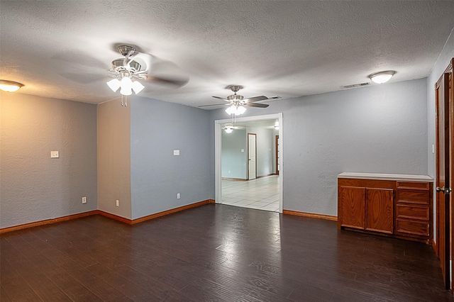 2209 Patricia Lane, Port Neches, TX 77651