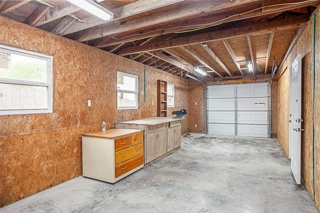 2209 Patricia Lane, Port Neches, TX 77651