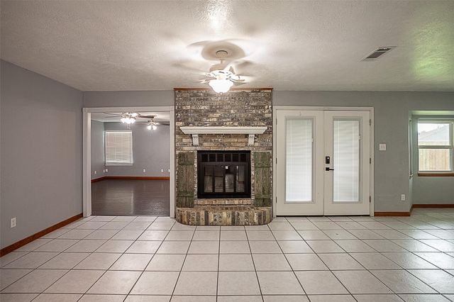 2209 Patricia Lane, Port Neches, TX 77651