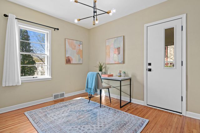 1224 Sargent Avenue, Saint Paul, MN 55105