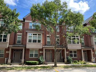 717 Summit Lane, Vernon Hills, IL 60061