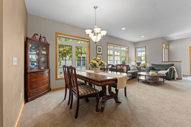 19110 Inndale Drive, Lakeville, MN 55044