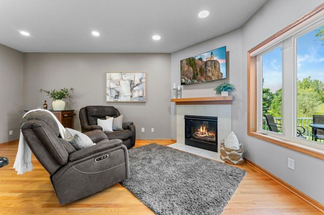 19110 Inndale Drive, Lakeville, MN 55044