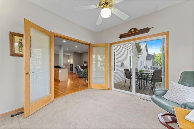19110 Inndale Drive, Lakeville, MN 55044