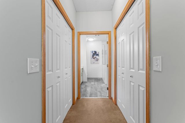 19110 Inndale Drive, Lakeville, MN 55044