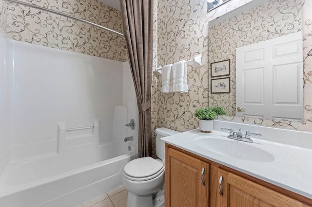 19110 Inndale Drive, Lakeville, MN 55044