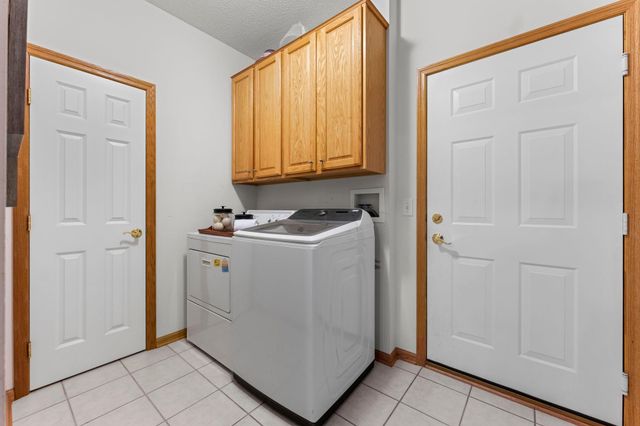 19110 Inndale Drive, Lakeville, MN 55044