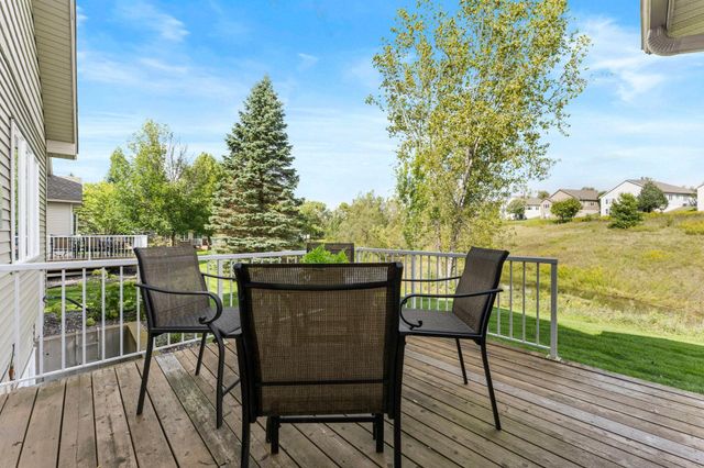 19110 Inndale Drive, Lakeville, MN 55044