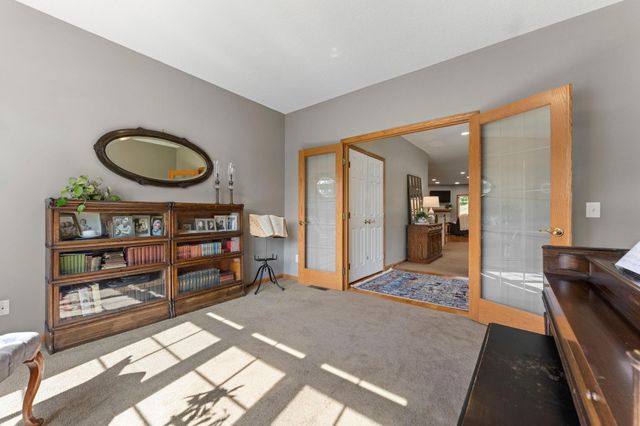 19110 Inndale Drive, Lakeville, MN 55044