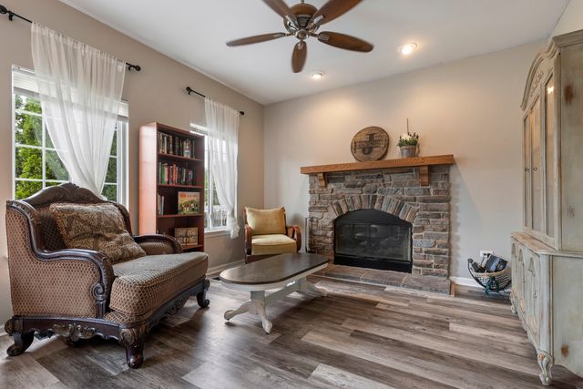 2652 Cesario Drive, Hampshire, IL 60140