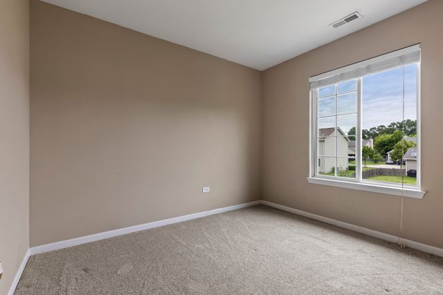 2652 Cesario Drive, Hampshire, IL 60140