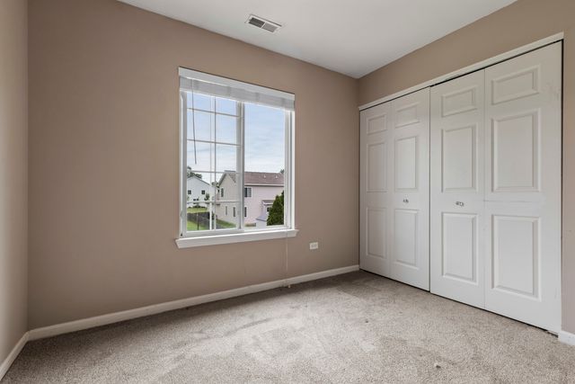 2652 Cesario Drive, Hampshire, IL 60140