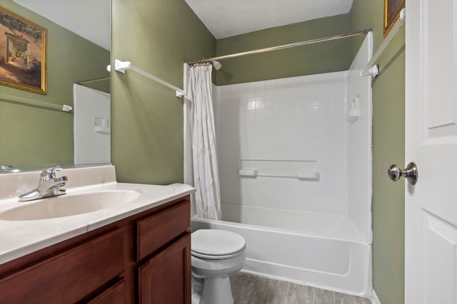 2652 Cesario Drive, Hampshire, IL 60140