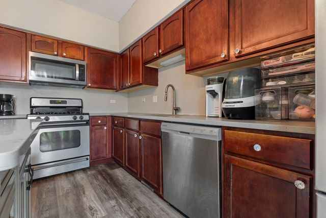 2652 Cesario Drive, Hampshire, IL 60140
