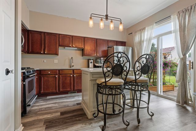 2652 Cesario Drive, Hampshire, IL 60140