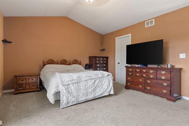 2652 Cesario Drive, Hampshire, IL 60140